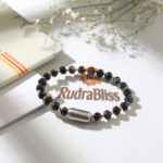 Black Hakik Mag Lock Bracelet - view 4